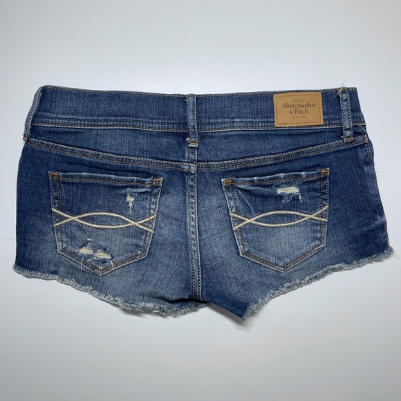Abercrombie & Fitch distressed cutoff jean shorts, 00 - Picture 2 of 4